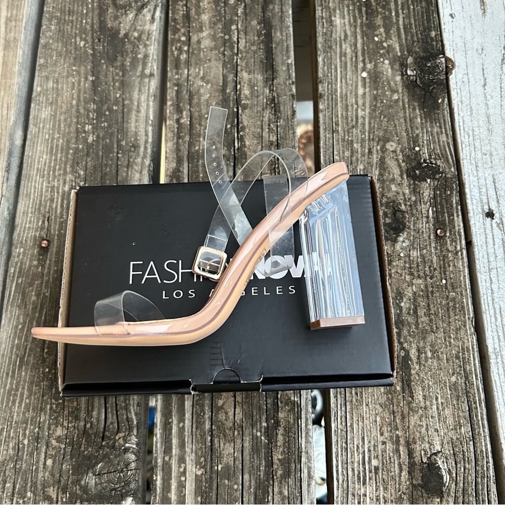 Women’s Fashion Nova Glass Slipper Heel Sz 9